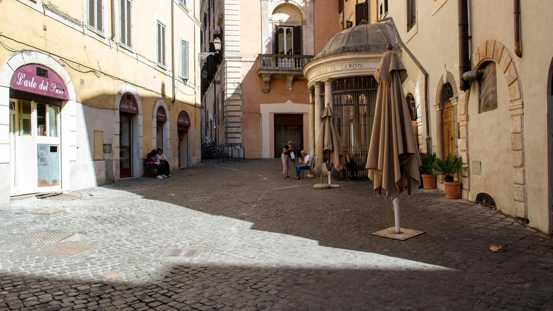 Costaguti Holiday Apartment Rome Italy